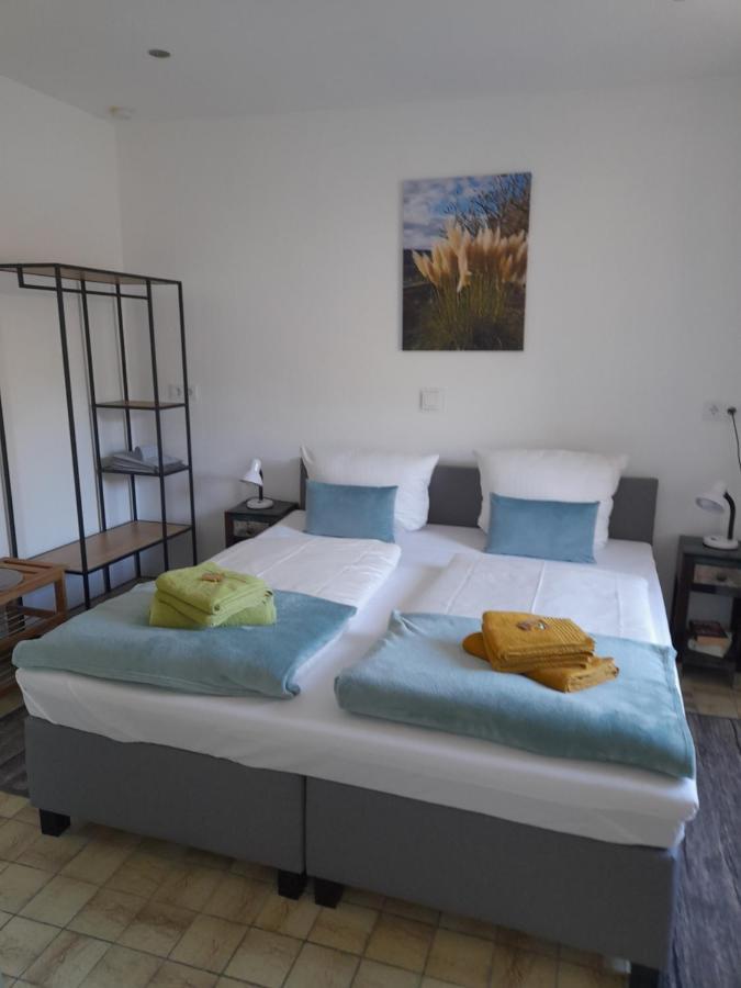 Ferienwohnung Moselliebe Zell Exterior foto